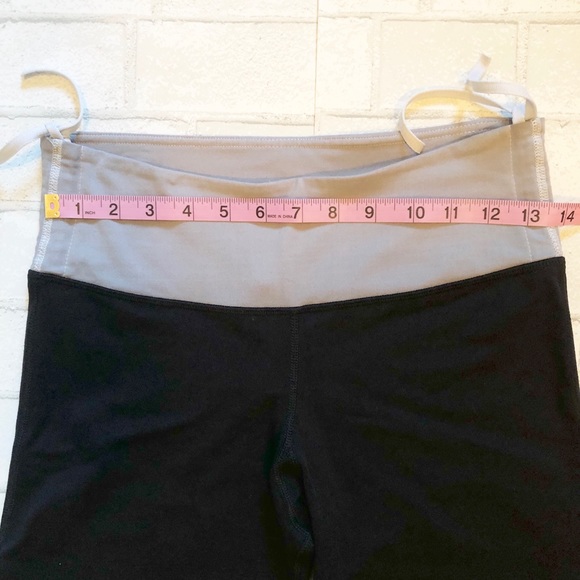 Lululemon cropped leggings - Picture 7 of 8